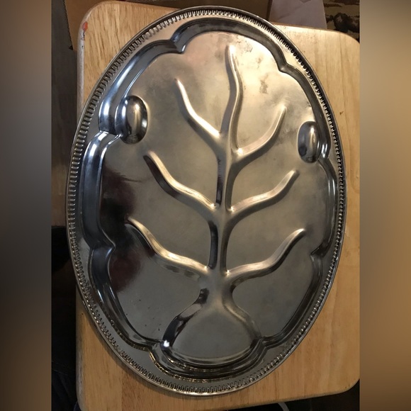 Vintage Serving Trays~ Silver Plated ~ Scalloped Edging~$6.00 one left - Picture 6 of 6